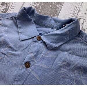 Tommy Bahama Men's XL Blue Silk Short Sleeve Shirt Bamboo Leaf Camp Button Up